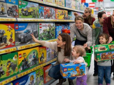 Lidl Sells LEGO Sets Starting at €5.99: Parents Line Up