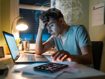 Wie dein Smartphone dein Denken formt – und warum alle Produktivitätstipps ins Leere laufen